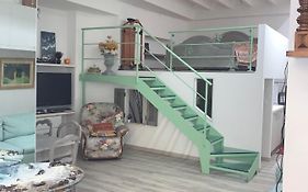 Joli Studio Au Soleil